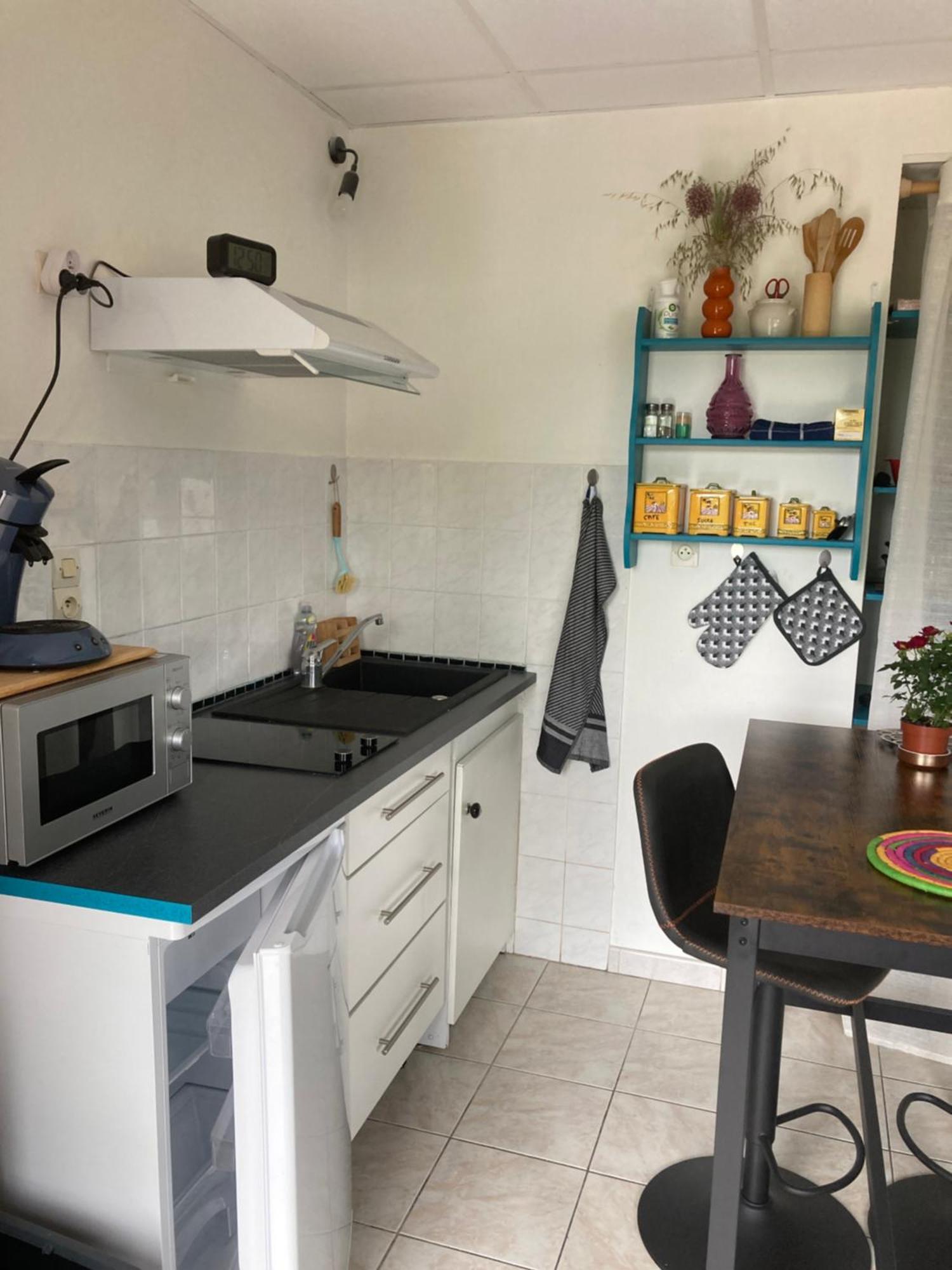 Chez Stella 1 Piece Canape Lit Deux Personnes, Cuisine, Sdb Separee Caylus Exterior foto